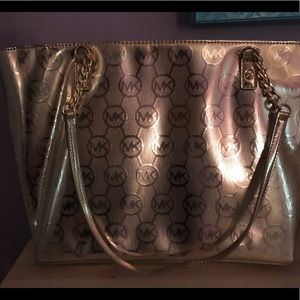 Michael kors purse